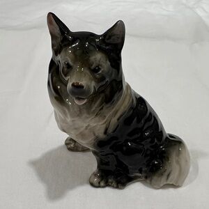 Vintage CDGC 2505 Japan Dog Porcelain Figurine